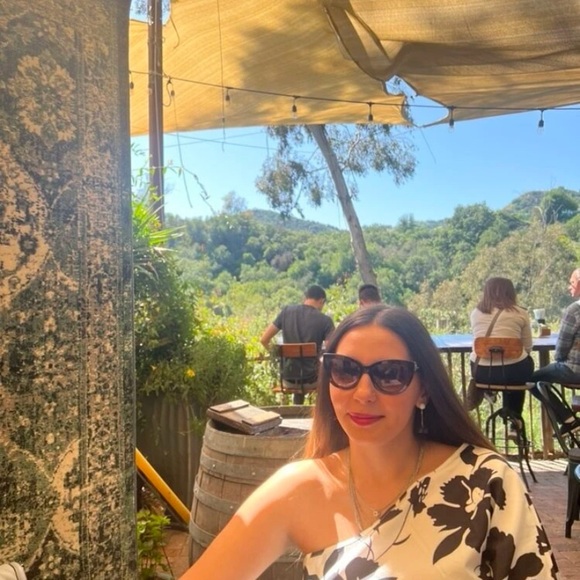 NEW BLACK WHITE FLORAL ONE SHOULDER TOP - Picture 6 of 6